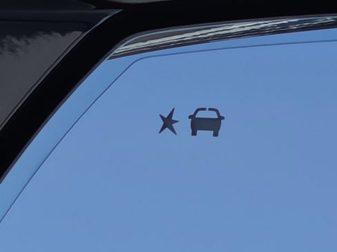 New 2026 GMC Yukon Elevation AWD/4WD image 13