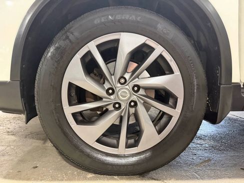 Used 2016 Nissan Rogue SL w/ SL Premium Package AWD/4WD image 19