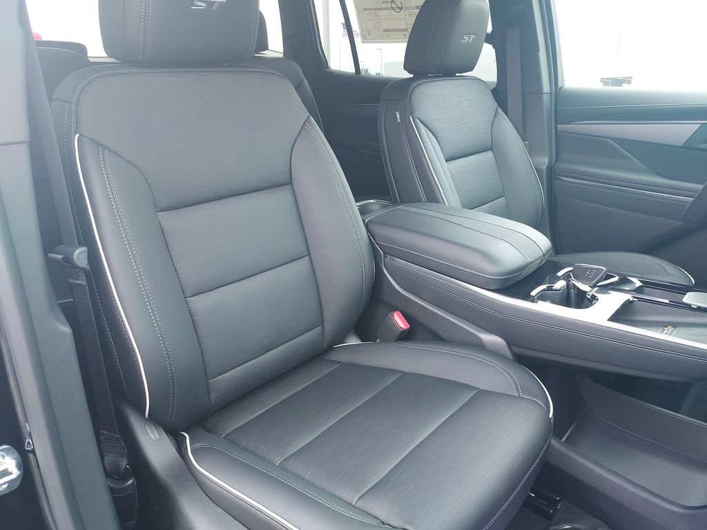 New 2026 Buick Enclave Sport Touring FWD image 31