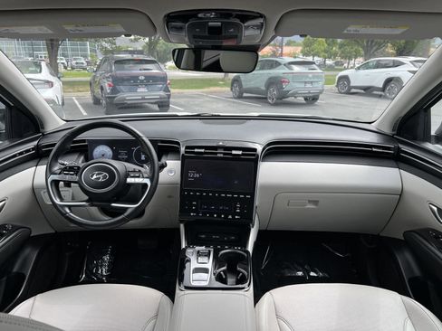 Certified 2023 Hyundai Tucson Limited AWD/4WD image 25