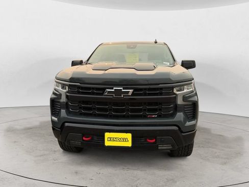 Used 2025 Chevrolet Silverado 1500 LT Trail Boss AWD/4WD image 2