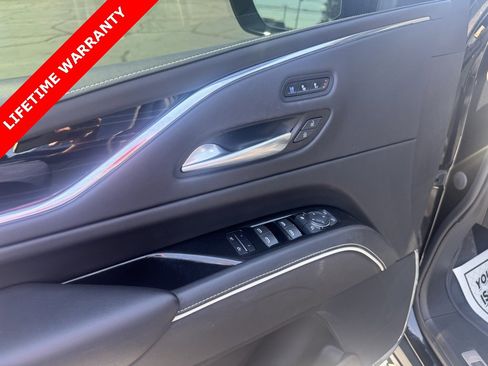 Used 2023 Cadillac Escalade V image 17