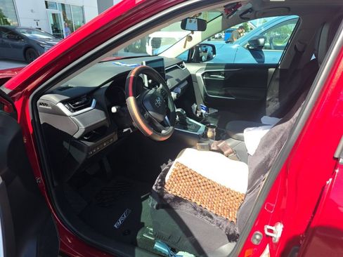 Used 2025 Toyota RAV4 XLE Premium w/ Weather Package image 6