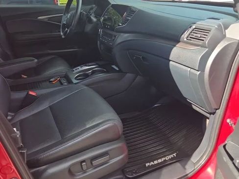 Used 2023 Honda Passport EX-L image 6