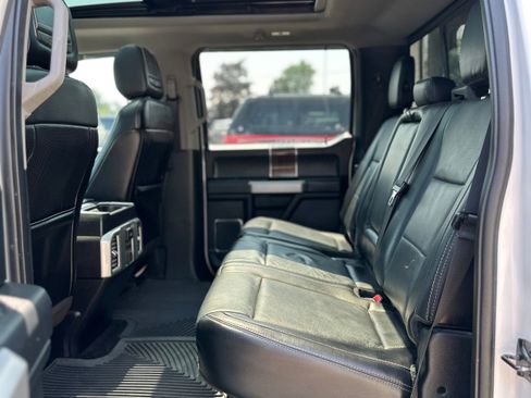 Used 2016 Ford F150 Lariat w/ Equipment Group 502A Luxury AWD/4WD image 15