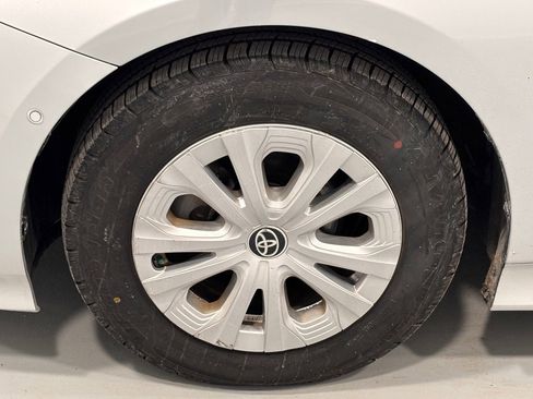 Used 2021 Toyota Prius SPECIAL EDITION image 30