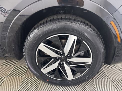 Used 2022 Kia Sorento S image 36