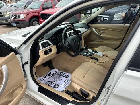 Used 2015 BMW 320i Sedan RWD image 7