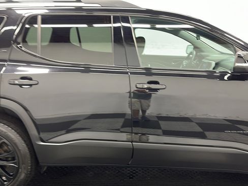Used 2023 GMC Acadia SLE w/ Driver Convenience Package FWD image 20