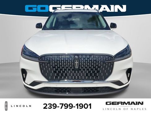 New 2025 Lincoln Aviator AWD w/ Equipment Group 101A image 3