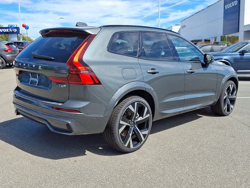 New 2026 Volvo XC60 T8 Ultra image 4