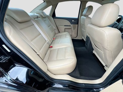 Used 2008 Ford Taurus Limited FWD image 32