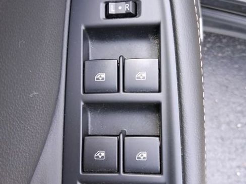 Used 2017 Buick Envision Premium AWD/4WD image 10