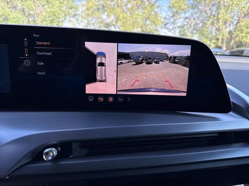 New 2026 Cadillac Vistiq Sport w/ LPO, Floor Liner Package image 25