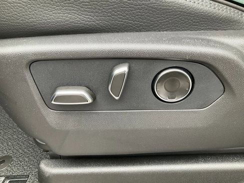 New 2026 GMC Yukon XL Denali image 3