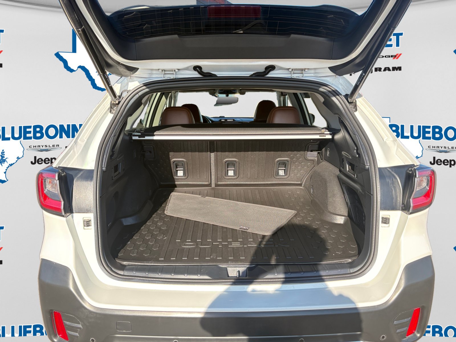 Used 2022 Subaru Outback Touring XT AWD/4WD image 22