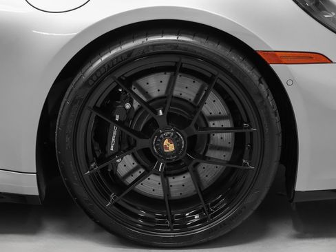 Certified 2025 Porsche 911 Carrera GTS RWD image 18