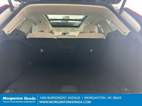 Used 2024 Volvo XC60 B5 Plus image 32