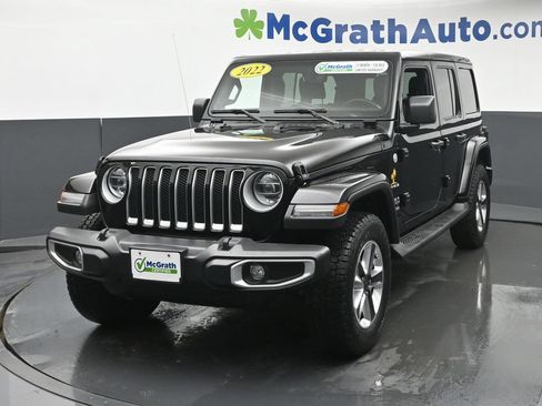 Used 2022 Jeep Wrangler Unlimited Sahara w/ LED Lighting Group AWD/4WD image 21