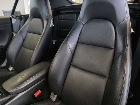 Used 2015 Porsche 911 Carrera image 16