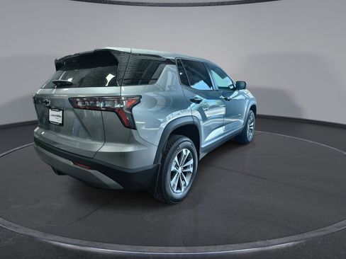 New 2026 Chevrolet Equinox LT w/ Convenience Package II AWD/4WD image 14