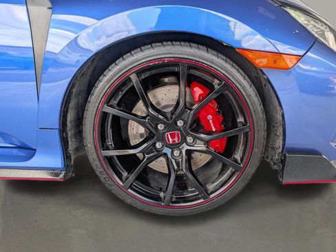 Used 2019 Honda Civic Type R image 12