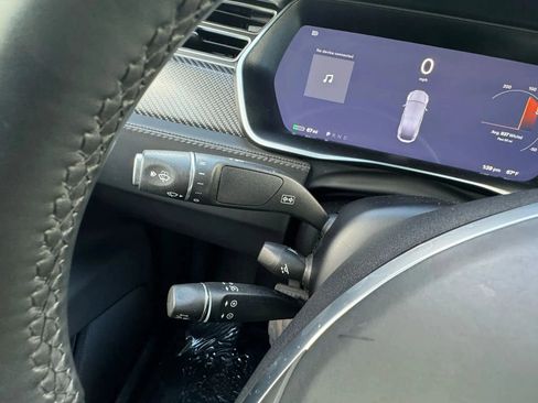 Used 2017 Tesla Model X 75D image 25