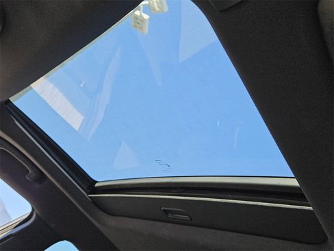 Used 2023 Dodge Charger R/T w/ Blacktop Package image 18