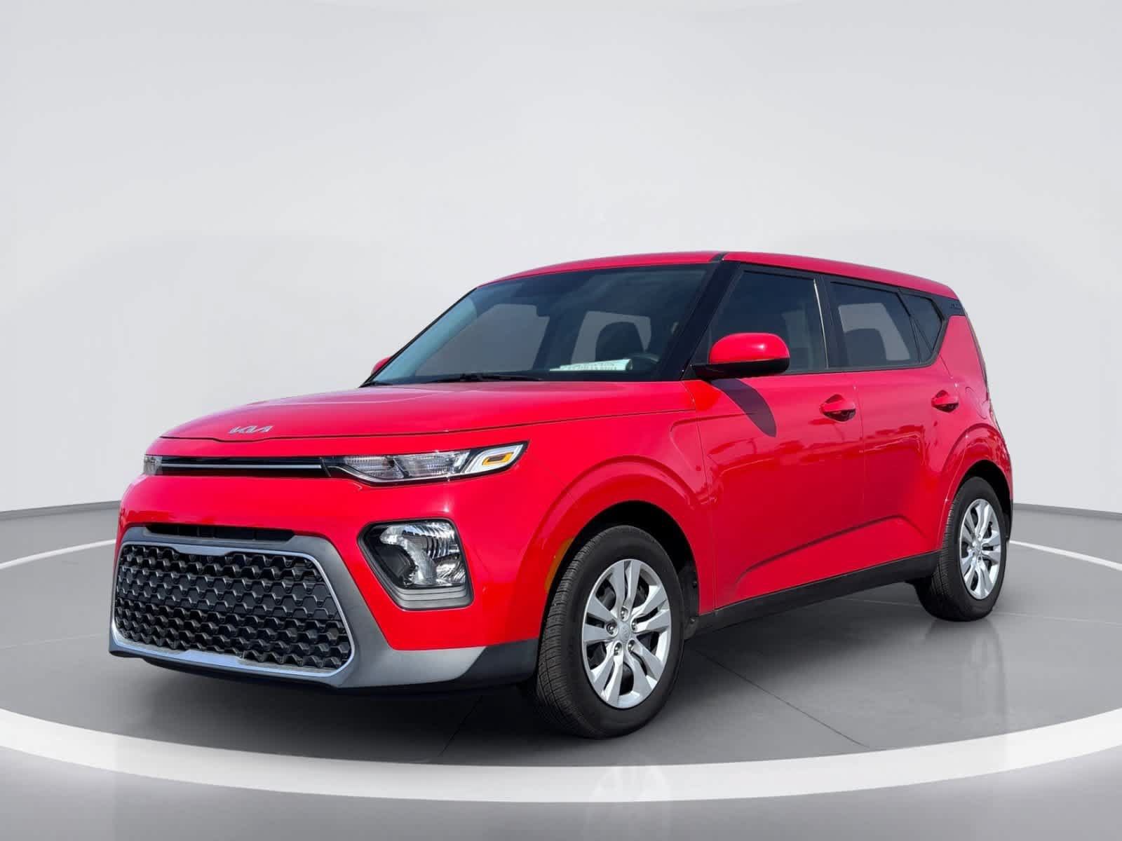 Used 2022 Kia Soul LX FWD image 2