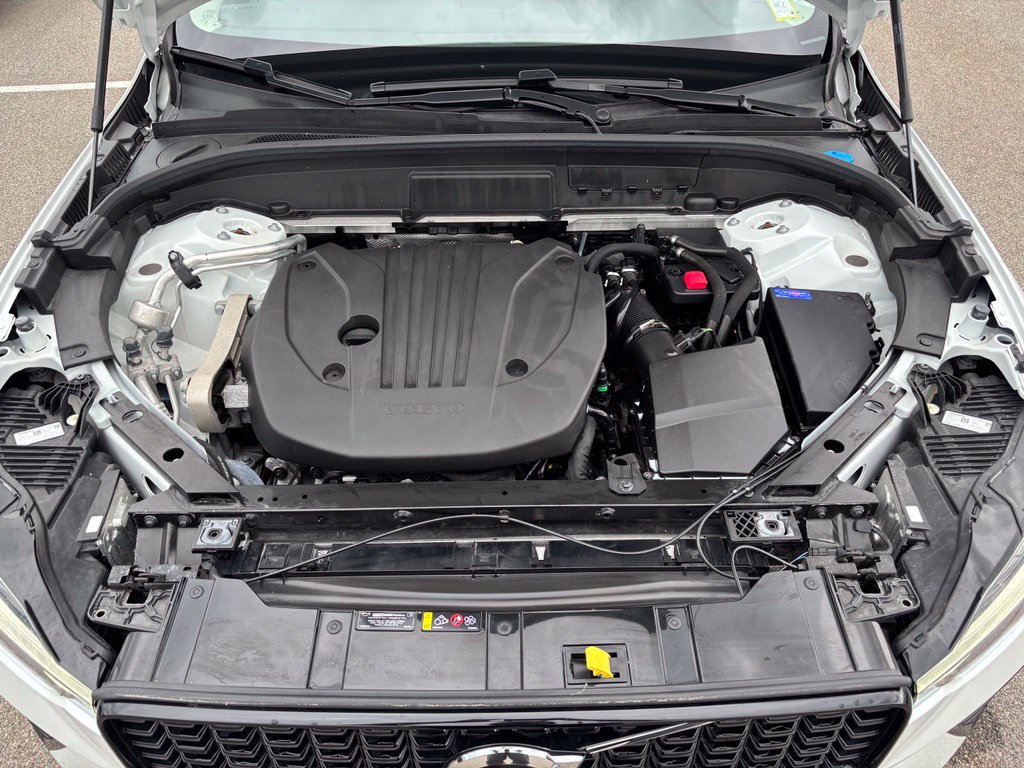 Certified 2024 Volvo XC60 B5 Plus w/ Climate Package AWD/4WD image 27