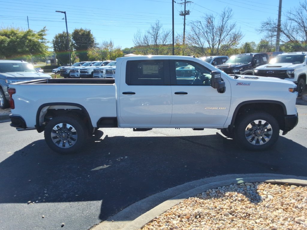 New 2026 Chevrolet Silverado 2500 Custom w/ Custom Value Package AWD/4WD image 4