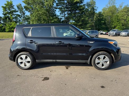 Used 2014 Kia Soul FWD image 6