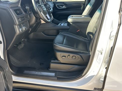 Certified 2024 GMC Yukon XL SLT RWD image 10