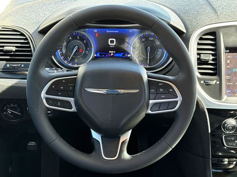 Used 2023 Chrysler 300 Touring w/ Sport Appearance Package RWD image 14