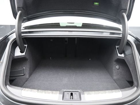 Used 2023 Audi e-tron GT Premium Plus image 27