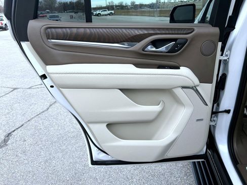 Used 2023 GMC Yukon Denali w/ Max Trailering Package image 17
