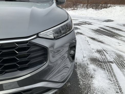 Used 2023 Ford Escape ST-Line Select w/ Tech Pack #2 image 2