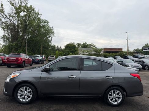 Used 2019 Nissan Versa SV w/ SV Special Edition Package FWD image 8