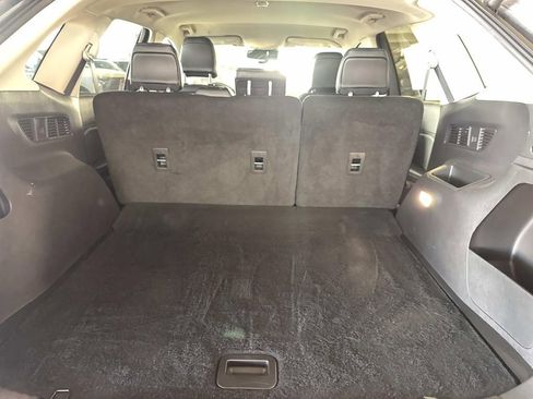 Used 2024 Ford Edge SEL w/ Convenience Package image 8