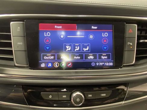 Used 2021 Buick Enclave Essence w/ Sound and Sites Package image 16