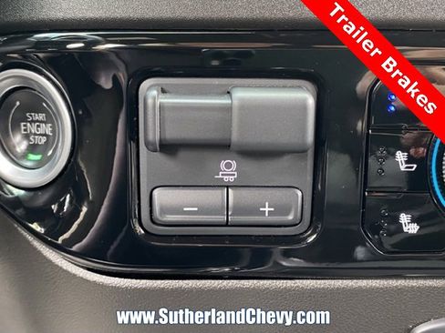 Certified 2025 Chevrolet Silverado 2500 ZR2 w/ Technology Package image 46