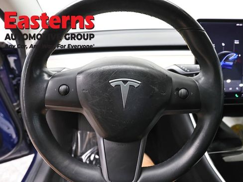 Used 2018 Tesla Model 3 Long Range RWD image 10