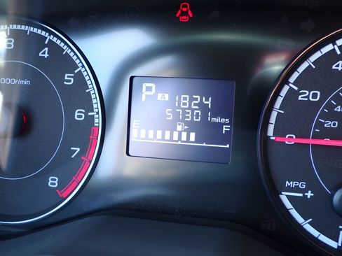 Used 2018 Subaru Crosstrek 2.0i AWD/4WD image 17