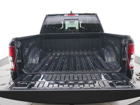 Used 2022 RAM 1500 Big Horn AWD/4WD image 16