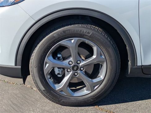 Used 2025 Ford Escape ST-Line w/ Tech Pack #1 image 24