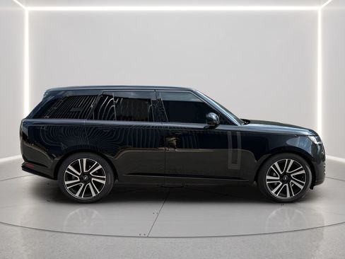 Used 2023 Land Rover Range Rover SE AWD/4WD image 6
