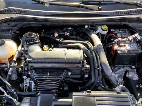 Certified 2025 Ford Escape Platinum image 31