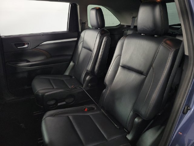 Used 2017 Toyota Highlander XLE AWD/4WD image 20