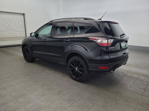 Used 2017 Ford Escape SE w/ SE Sport Appearance Package AWD/4WD image 3