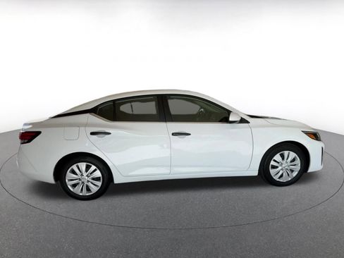 Used 2025 Nissan Sentra S image 16